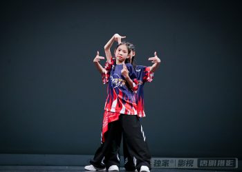 【视频】《Chk chk boom + Lottery》Stephy & Vincy Tan