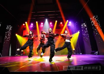 【视频】K-POP《Like Jennie + Sports Car》