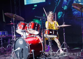 【视频】《Timber》| 表演：Doris