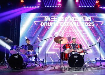 【视频】《Uptown Funk》| 表演：Oliver, Jack