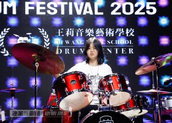 【视频】《 Lovesick Girl》| 表演： Tiffany