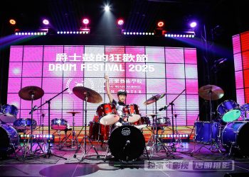 【视频】《Closer to the Edge》| 表演： Ethan Zheng