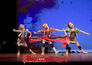 【视频】《三人舞锦意》| 演出：嘉佩舞蹈艺术中心